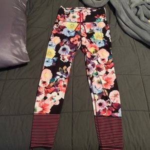 Old Navy pink floral athletic leggings